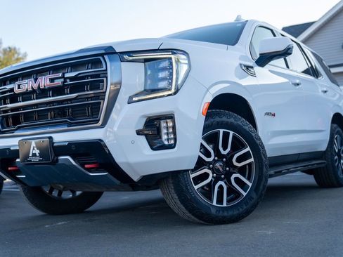 Used 2024 GMC Yukon AT4 w/ Technology Package image 1