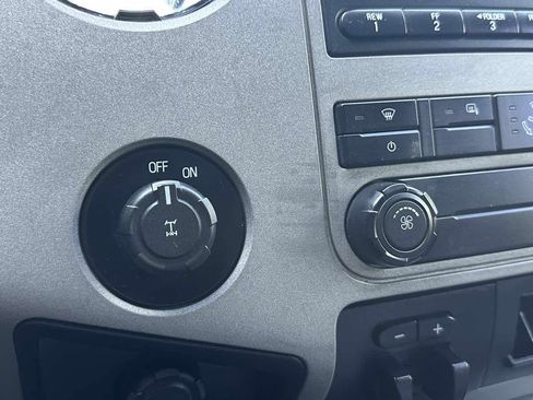 Used 2013 Ford F250 XLT w/ XLT Interior Pkg RWD image 30