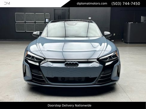 Used 2023 Audi e-tron GT Premium Plus w/ Performance Package image 10