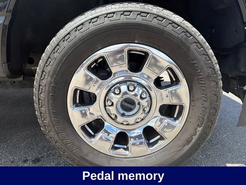 Used 2025 Ford F250 Lariat w/ Chrome Package AWD/4WD image 15