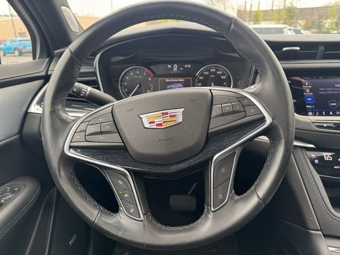 Used 2024 Cadillac XT5 Premium Luxury AWD/4WD image 13