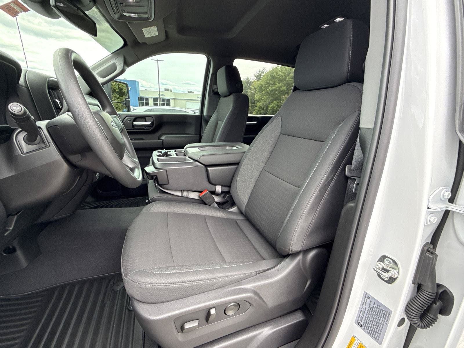 New 2026 Chevrolet Silverado 2500 Custom w/ Custom Value Package AWD/4WD image 18