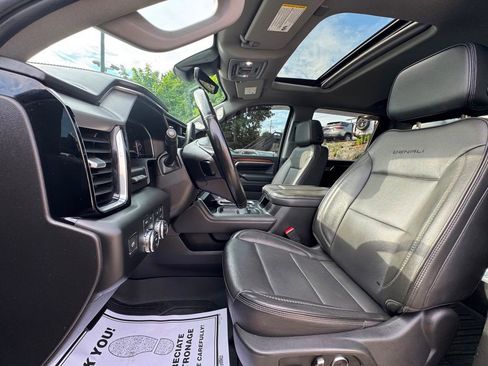 Used 2024 GMC Sierra 3500 Denali w/ Denali Reserve Package AWD/4WD image 15