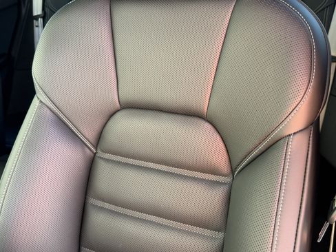 New 2026 Porsche Macan S image 5