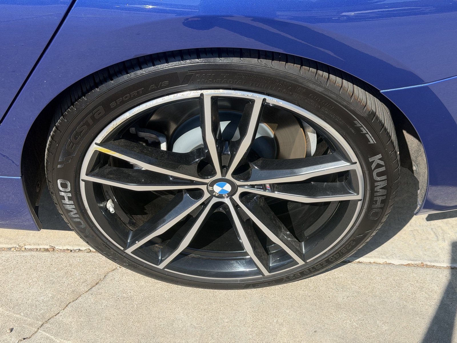 Used 2021 BMW 330i Sedan w/ M Sport Package RWD image 13