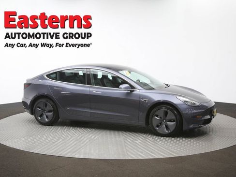 Used 2019 Tesla Model 3 Standard Range image 45