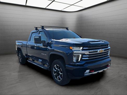 Used 2023 Chevrolet Silverado 3500 High Country w/ Z71 Off-Road Package image 3