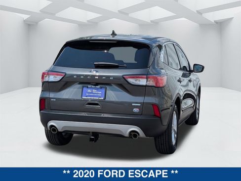Used 2020 Ford Escape SE image 6