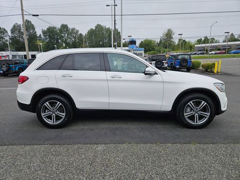Used 2020 Mercedes-Benz GLC 300 4MATIC image 6