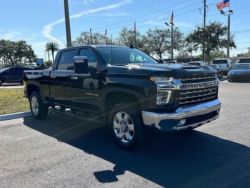 Certified 2022 Chevrolet Silverado 2500 LTZ w/ LTZ Convenience Package AWD/4WD image 3