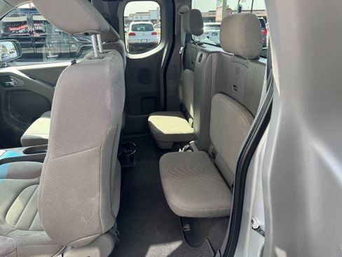 Used 2021 Nissan Frontier S w/ S Utility Package RWD image 10