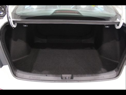 Certified 2025 Honda Civic Sport image 19