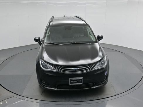 Used 2018 Chrysler Pacifica Limited w/ Advanced Safetytec Group image 37