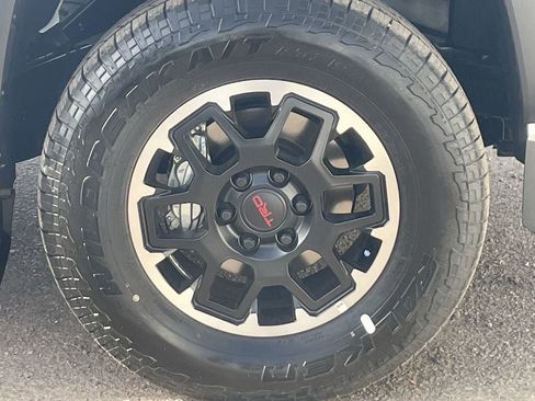 New 2026 Toyota Tacoma TRD Off-Road AWD/4WD image 10