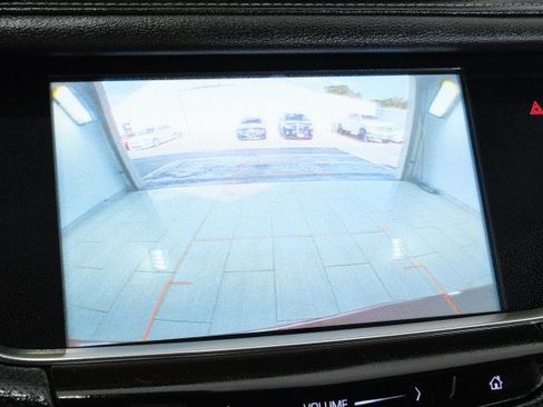 Used 2019 Cadillac XT5 FWD image 19