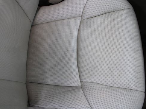 Used 2012 Toyota Avalon Limited image 24