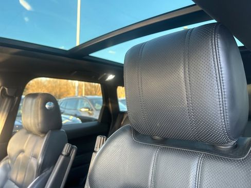 Used 2017 Land Rover Range Rover Sport HSE image 21