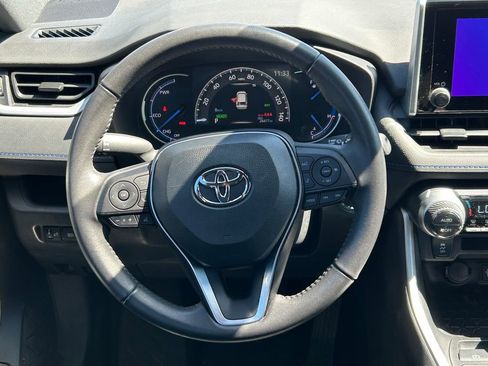 Used 2023 Toyota RAV4 SE image 38