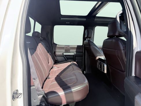 Used 2016 Ford F150 Platinum w/ Equipment Group 701A Luxury image 19