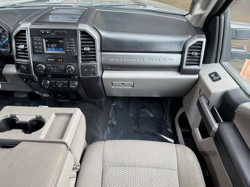 Used 2019 Ford F250 XLT AWD/4WD image 18