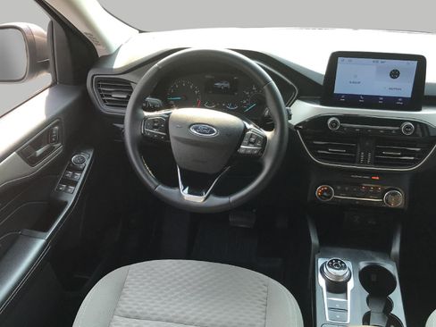 Used 2022 Ford Escape SE w/ Cold Weather Package AWD/4WD image 5