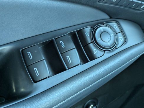 Certified 2024 Buick Enclave Premium FWD image 16