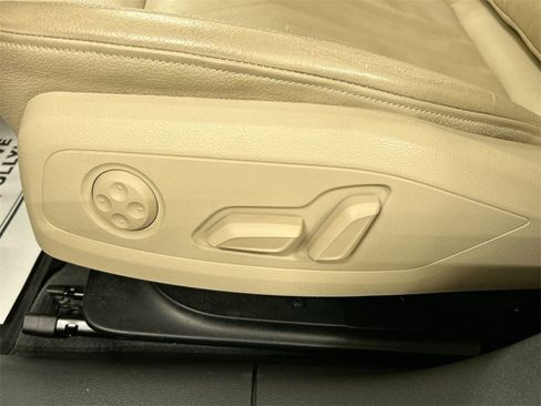 Used 2018 Audi A4 2.0T Premium Plus w/ Premium Plus Package image 10