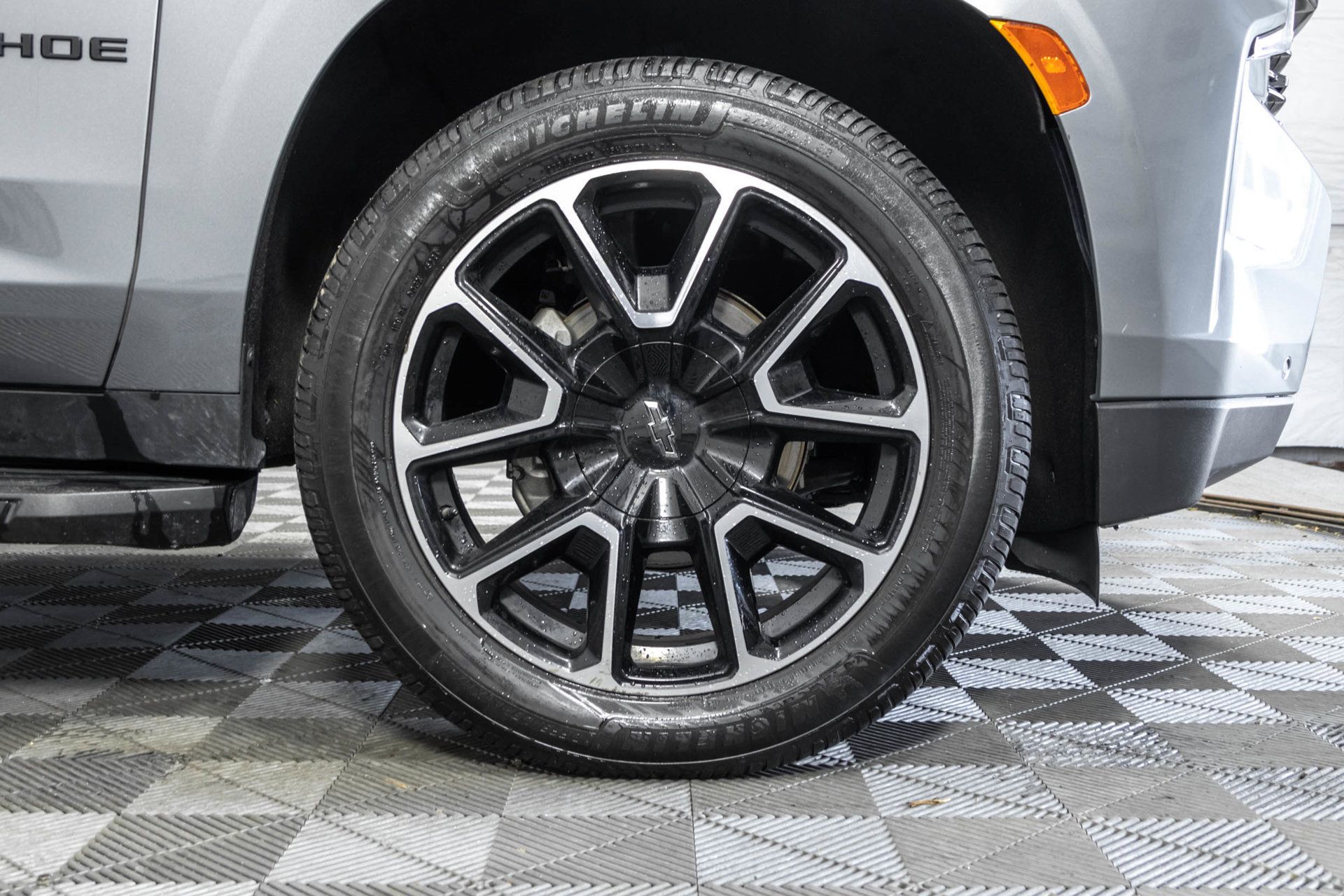 Used 2022 Chevrolet Tahoe RST w/ Luxury Package AWD/4WD image 50
