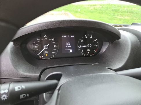 Used 2025 RAM ProMaster 2500 w/ Convenience Group FWD image 18
