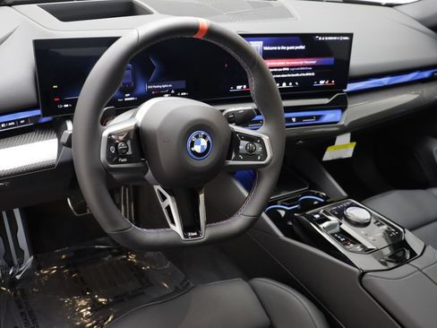 New 2026 BMW i5 M60 AWD/4WD image 7