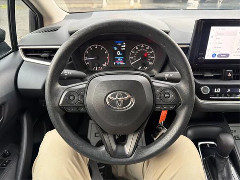 Used 2023 Toyota Corolla LE FWD image 20