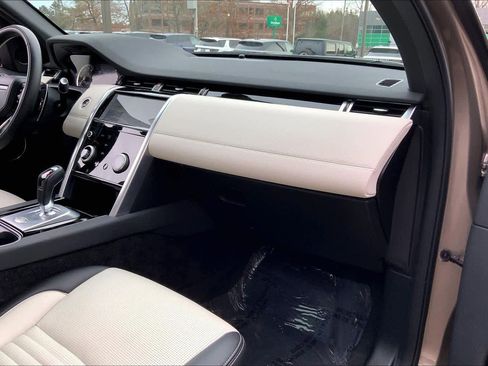 Used 2023 Land Rover Discovery Sport S R-Dynamic image 17