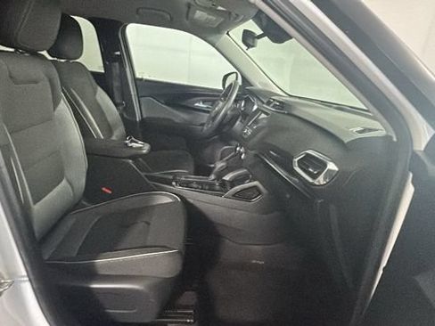 Used 2022 Chevrolet TrailBlazer LT FWD image 31