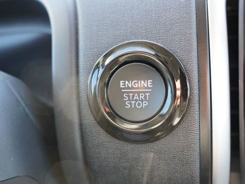 Certified 2025 Ford Expedition Active image 37