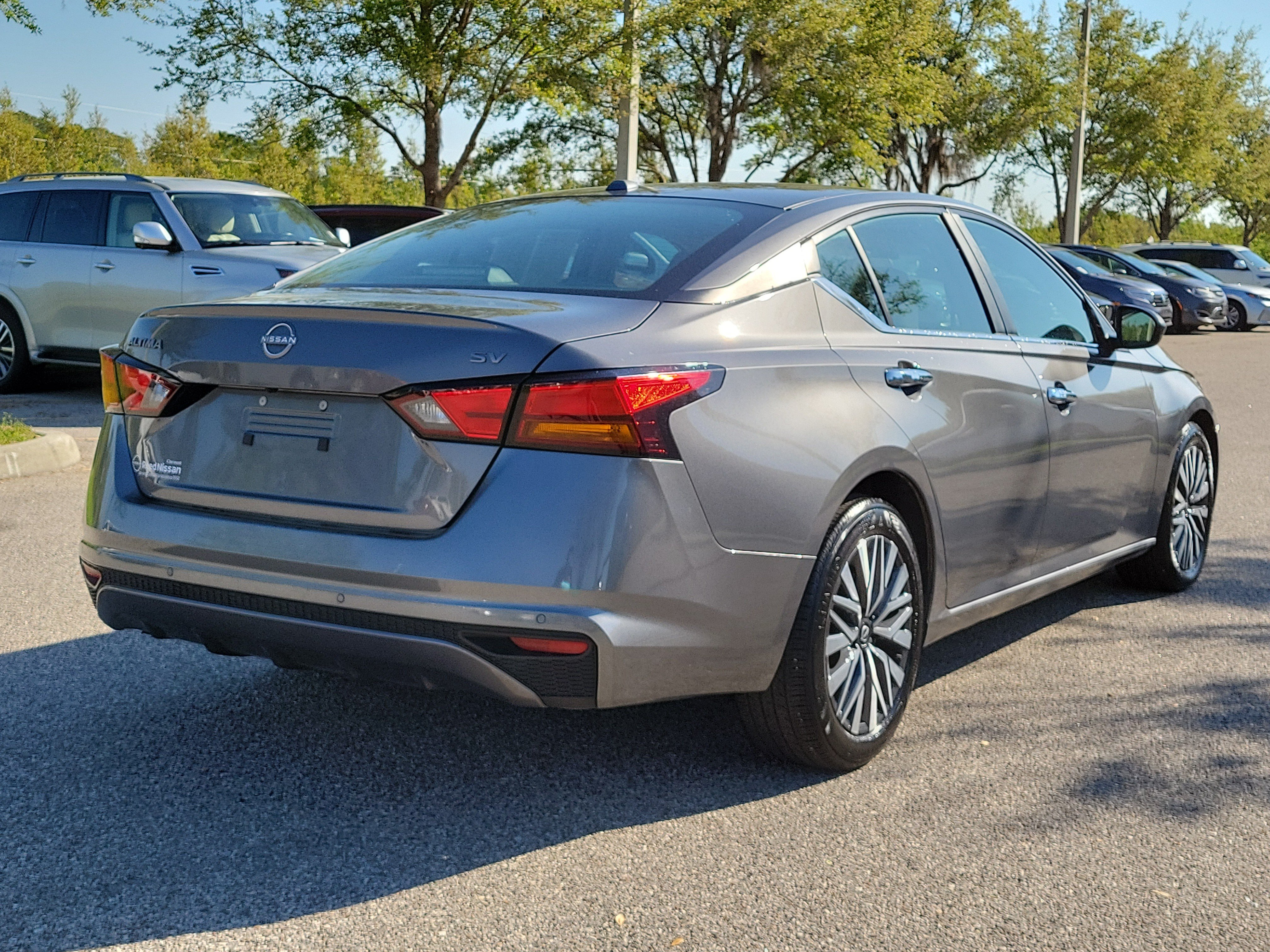 Certified 2024 Nissan Altima 2.5 SV FWD image 5