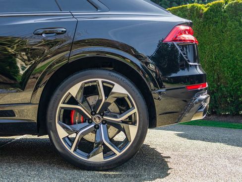 Used 2023 Audi RS Q8 image 5