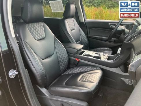 Used 2024 Ford Edge Titanium AWD/4WD image 17
