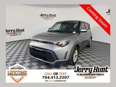 Used 2025 Kia Soul LX w/ LX Technology Package