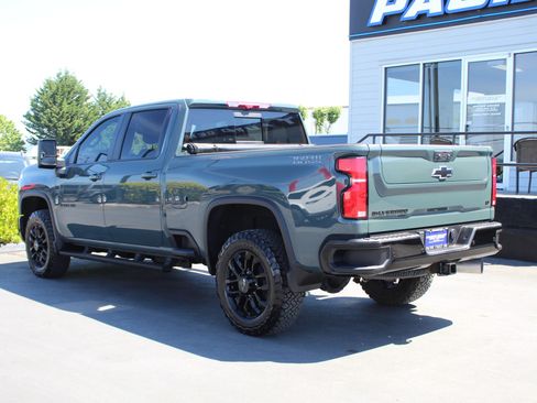 Used 2025 Chevrolet Silverado 3500 LT w/ Trail Boss Package AWD/4WD image 4