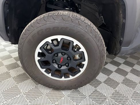 Used 2024 Toyota Tacoma TRD Off-Road AWD/4WD image 12