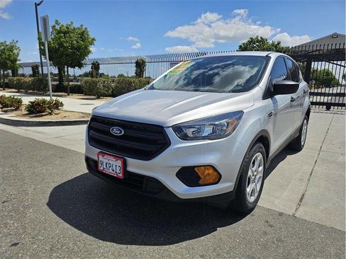 Used 2019 Ford Escape S FWD image 3