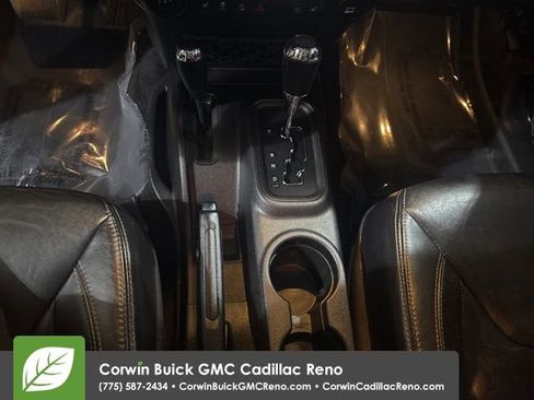 Used 2013 Jeep Wrangler Unlimited Sahara w/ Connectivity Group AWD/4WD image 20