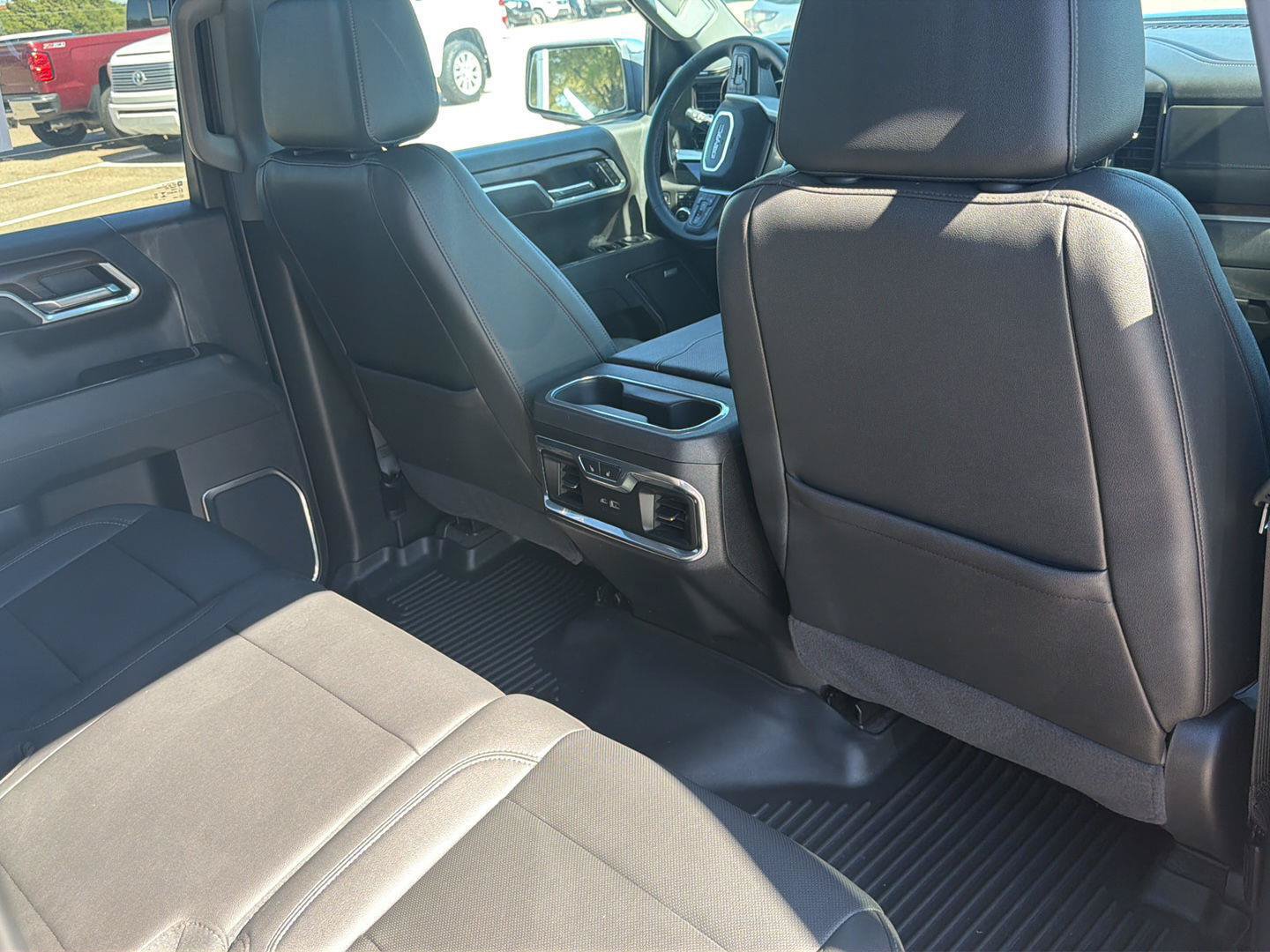 Used 2024 GMC Sierra 1500 SLT w/ SLT Premium Plus Package AWD/4WD image 16
