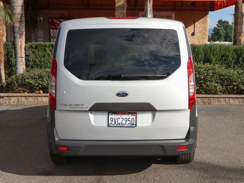 Used 2016 Ford Transit Connect XL image 7