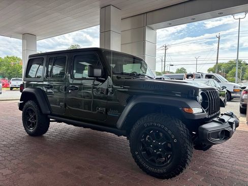 Used 2023 Jeep Wrangler Unlimited w/ Cold Weather Group AWD/4WD image 6