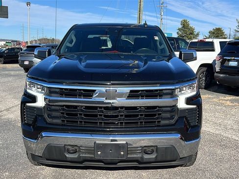 Used 2022 Chevrolet Silverado 1500 LT w/ Z71 Off-Road Package image 2