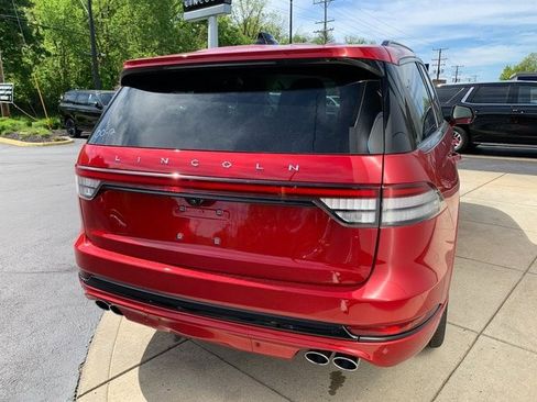 New 2026 Lincoln Aviator AWD w/ Jet Appearance Package image 14