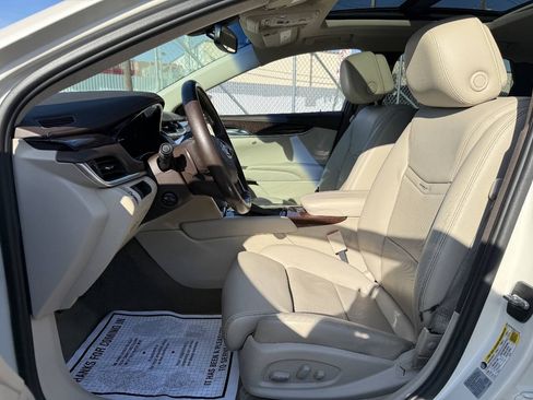 Used 2013 Cadillac XTS Luxury AWD/4WD image 10