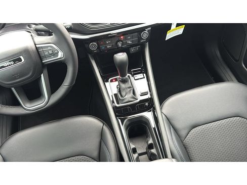 New 2026 Jeep Compass Latitude AWD/4WD image 19
