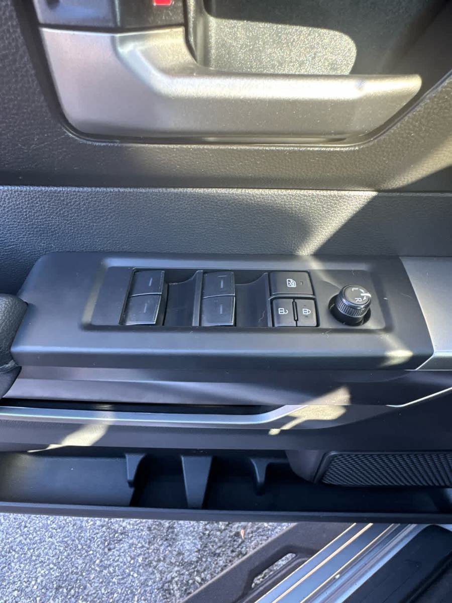 Used 2025 Toyota Tundra SR5 AWD/4WD image 19